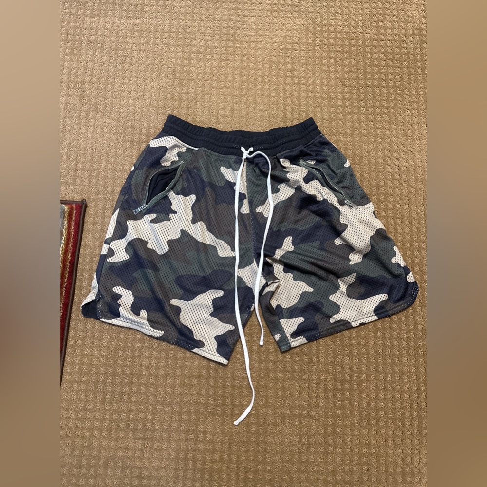 Elwood Camo Shorts